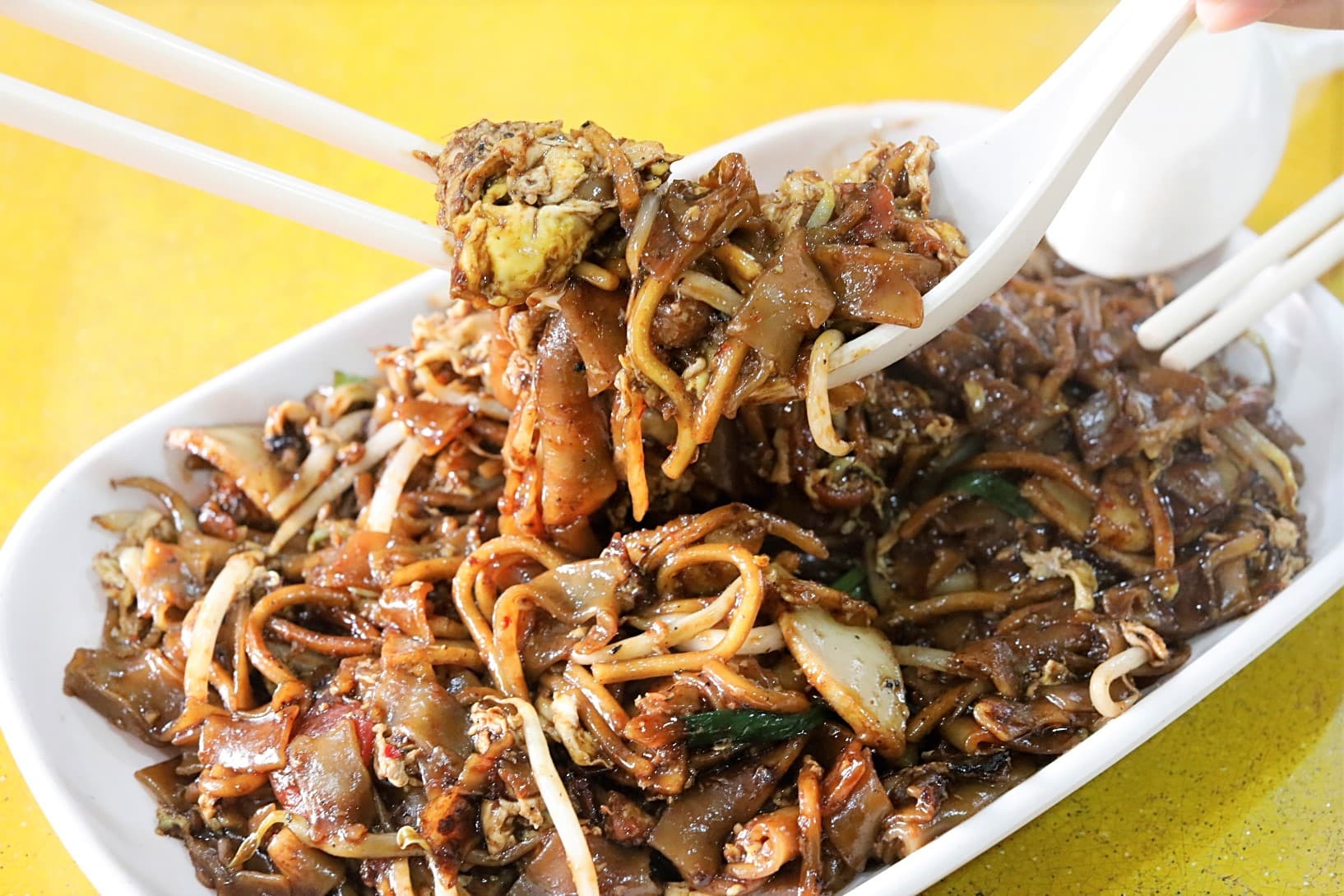 10 Hawker Dishes You Must Try Before Leaving Singapore