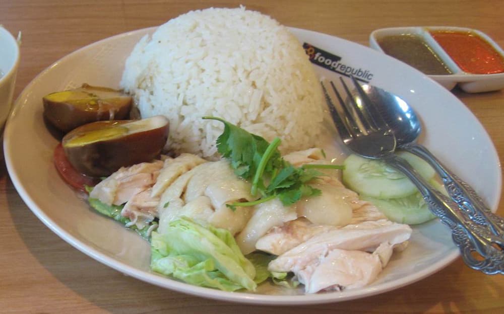 The Complete Singapore Hawker Food Guide for First-Timers